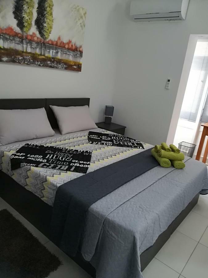 Luxury Apartment Close To Seafront Sliema Ngoại thất bức ảnh